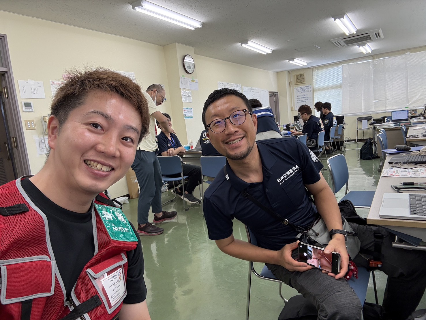 JMAT災害支援活動の現地拠点で撮影した参加メンバー